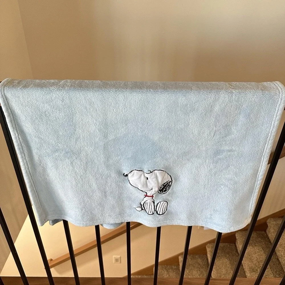 Blue Snoopy Baby Blanket Peanuts Plush Fleece Dog Lambs &‎ Ivy Bedtime Originals