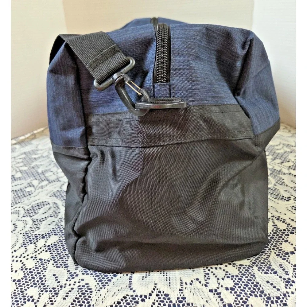 Merona duffle bag