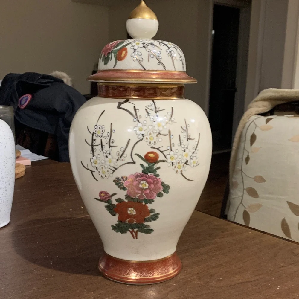 Vintage Japanese hand painted porcelain ginger Jar/ Funerary URN