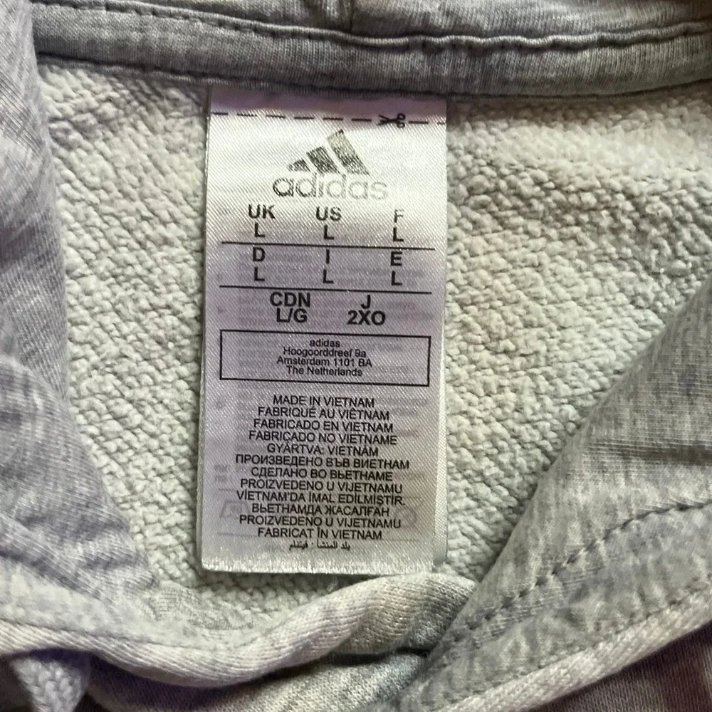 adidas essentials big