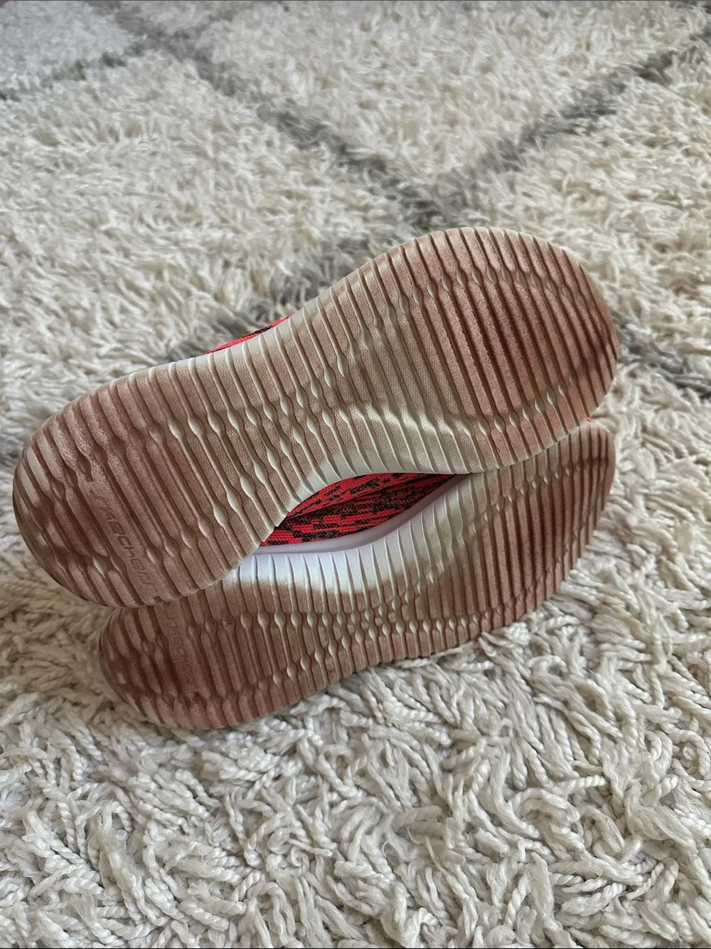 Skechers gently used