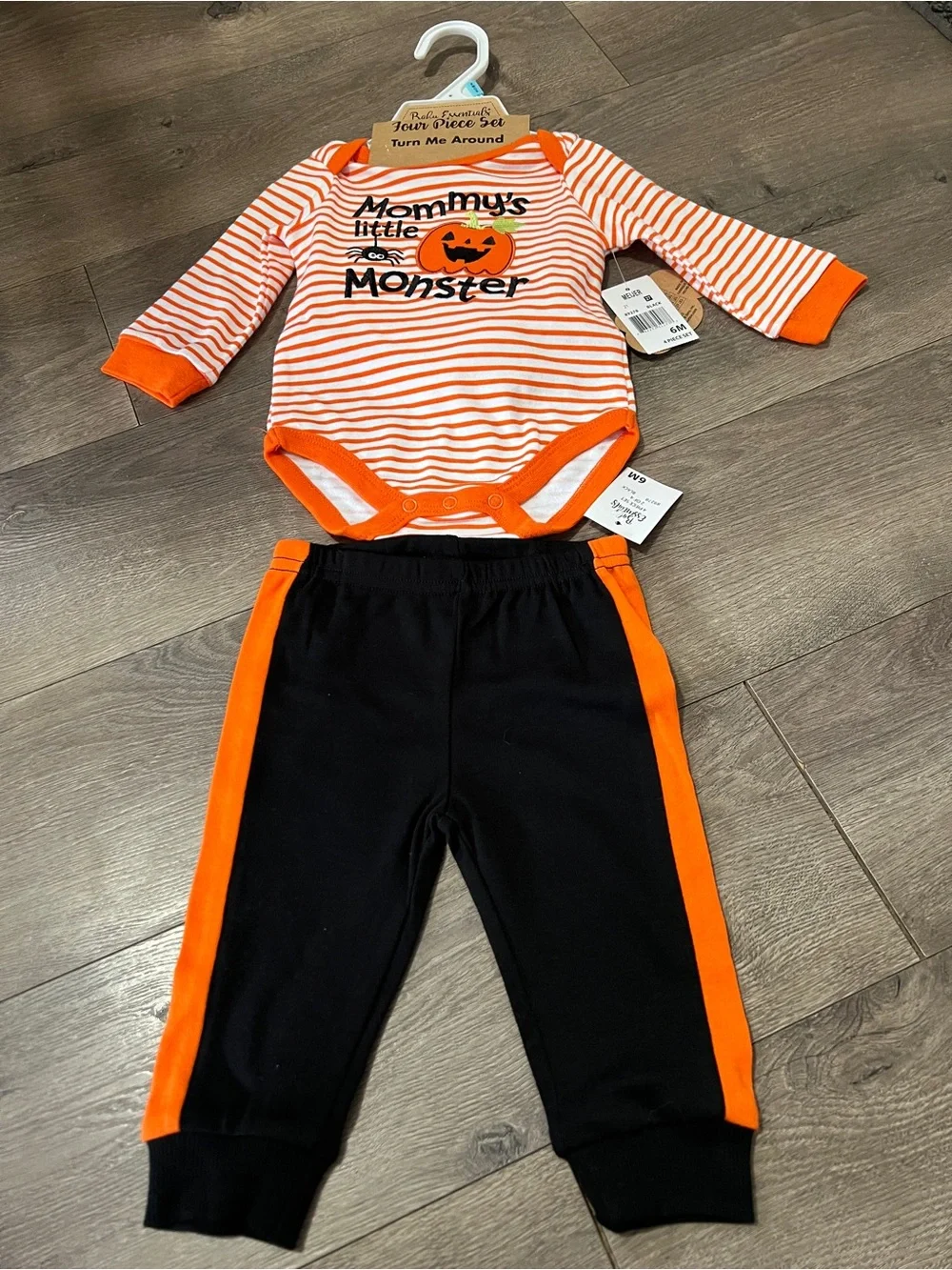 Halloween “ Mommy’s Little Monster” Four Piece Set 6 Months New