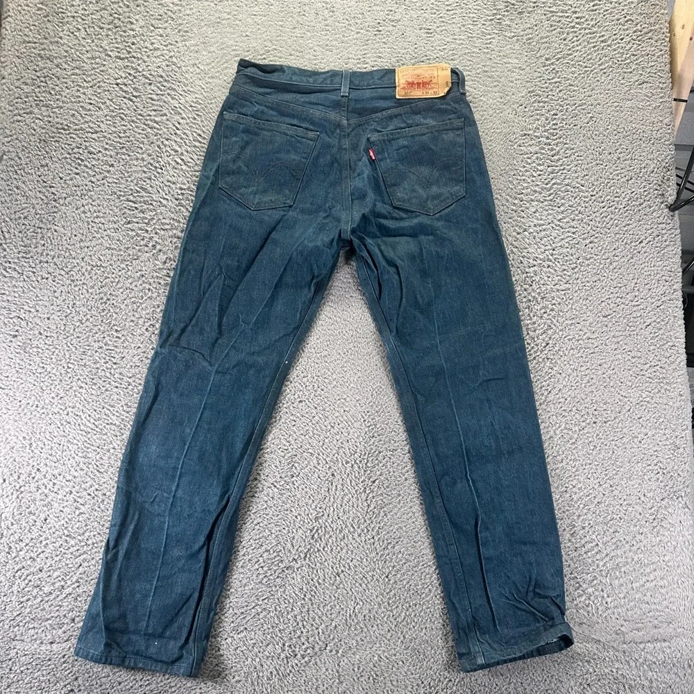 Levis there discrepancy