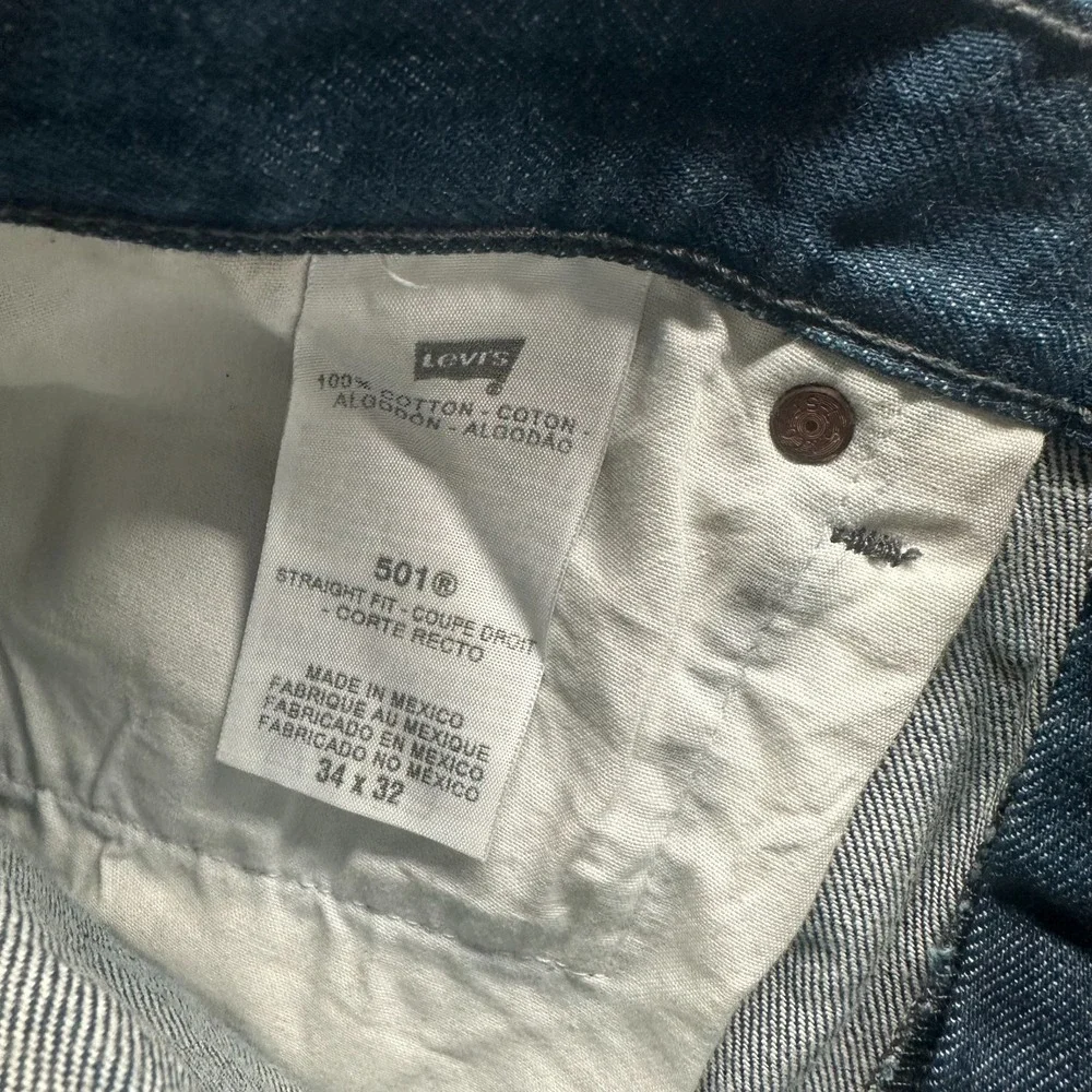 Levis there discrepancy