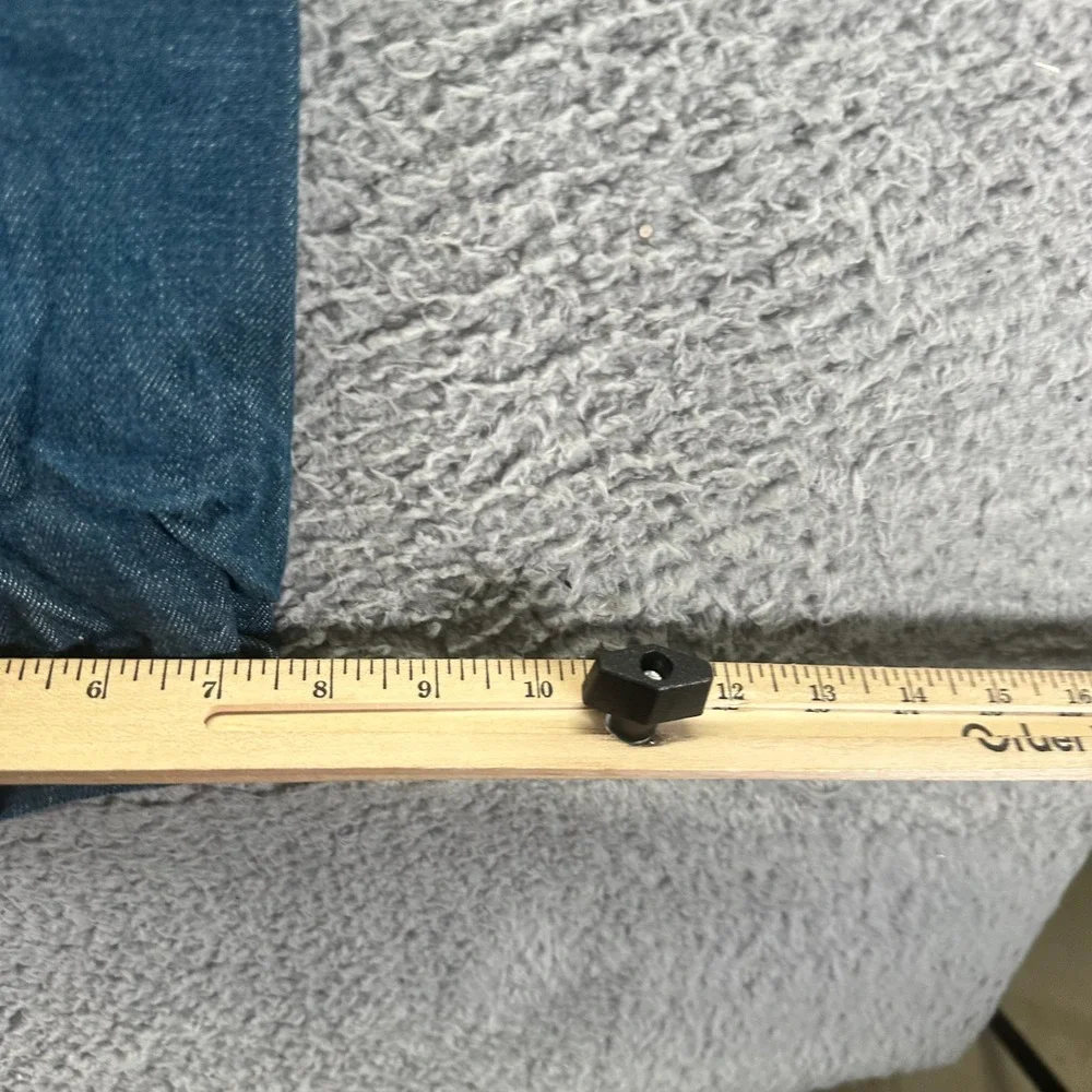 Levis there discrepancy