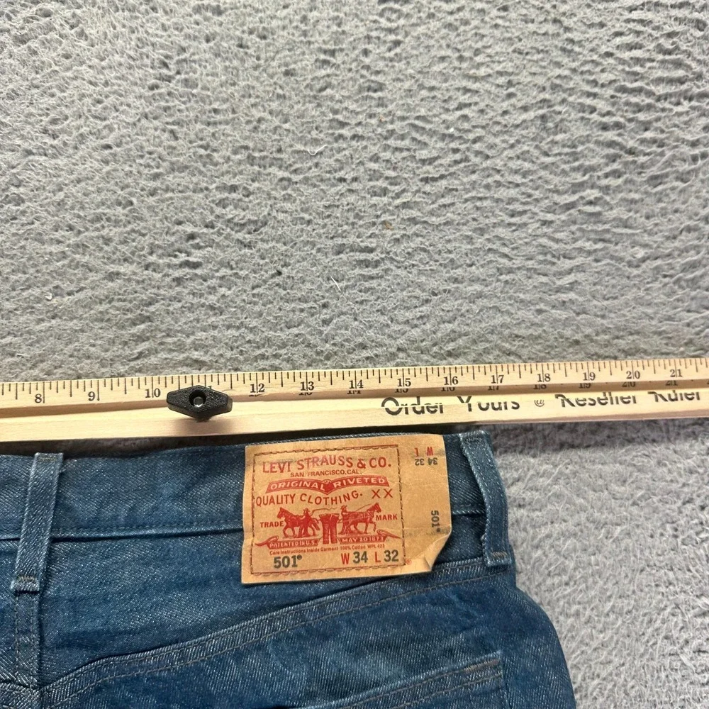 Levis there discrepancy