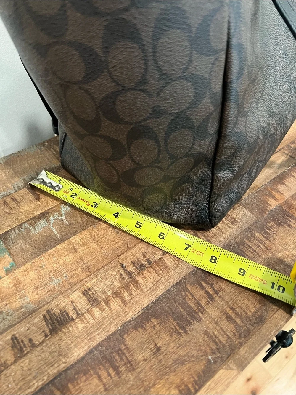 Coach stylish brown