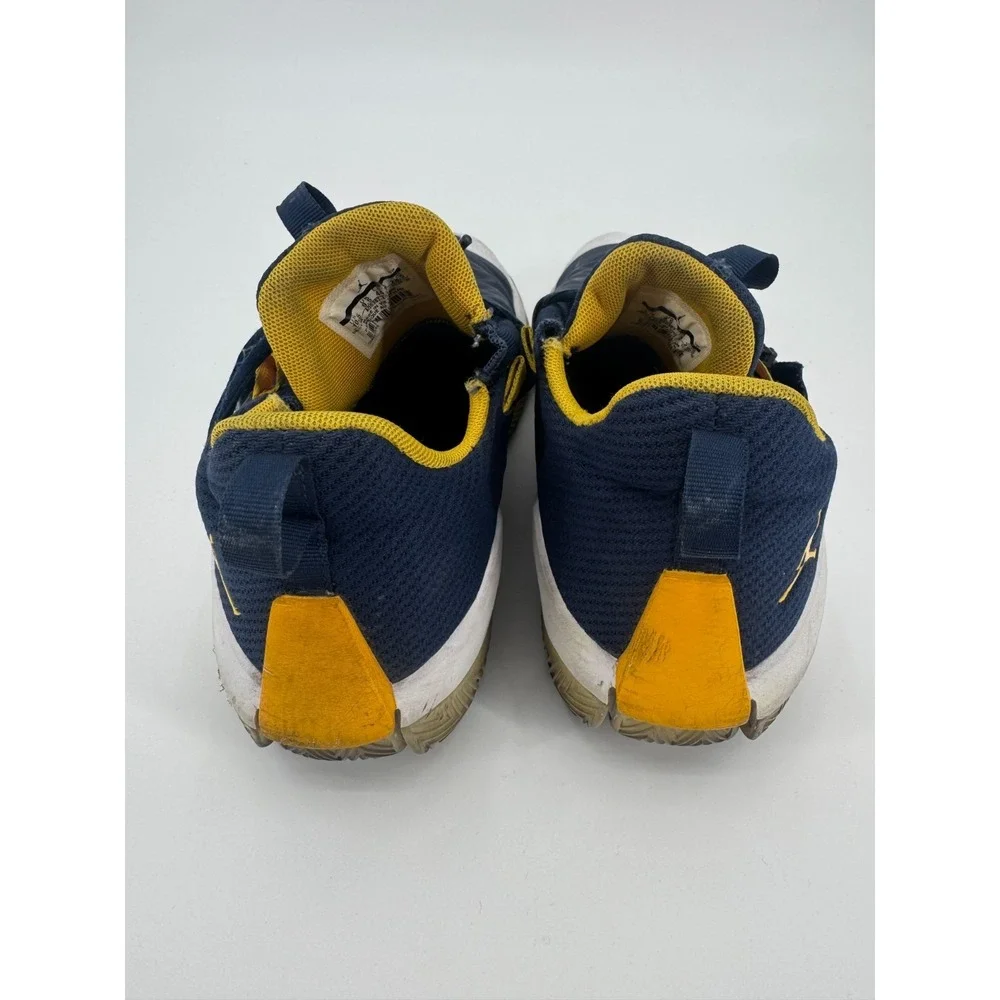 Jordan aq0397 hustle