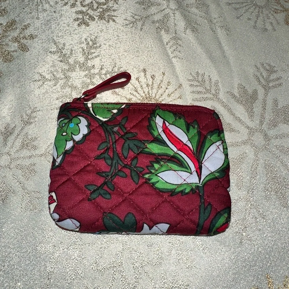 NWOT Vera Bradley Coin Purse in Bordeaux Blooms