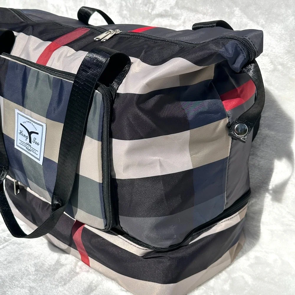 Hong Tua large travel