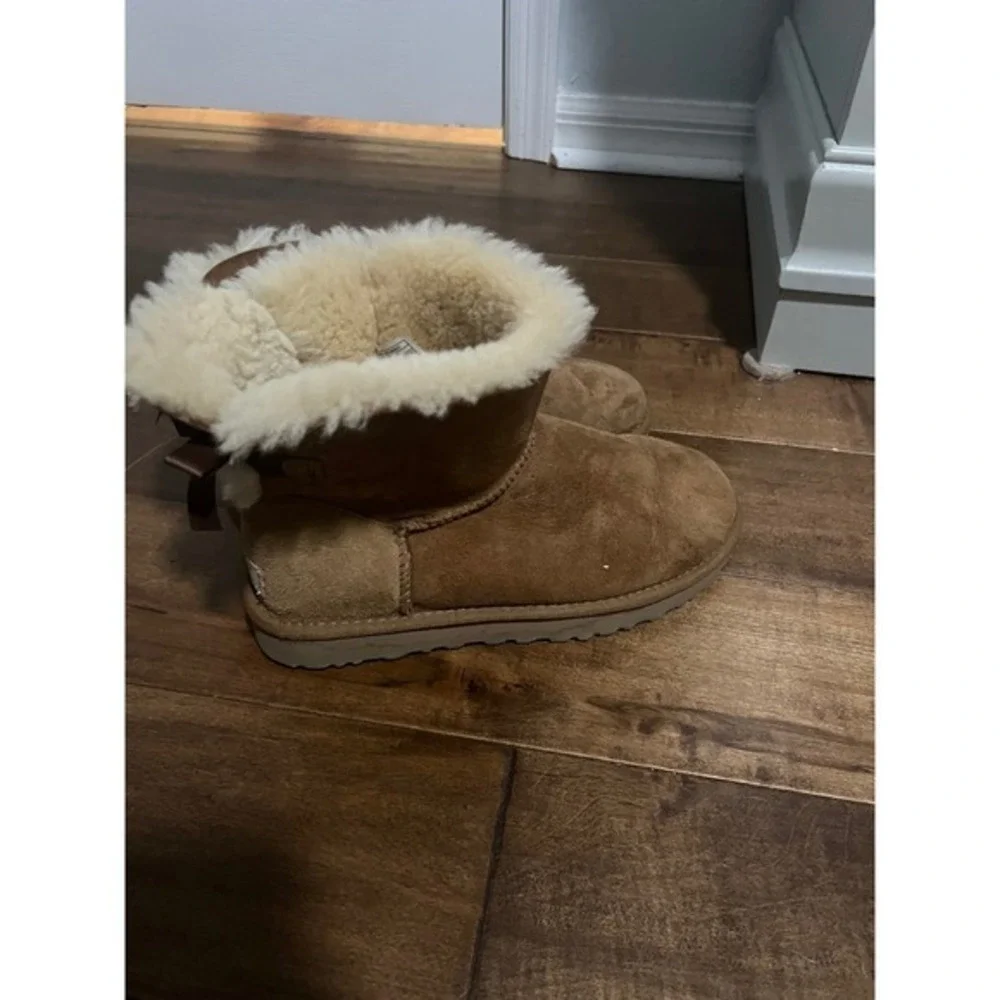 UGG classic short