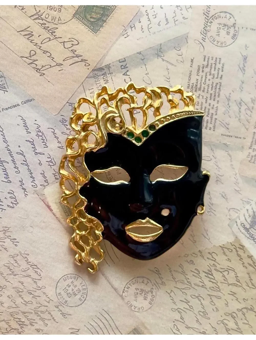 Vintage striking dramatic