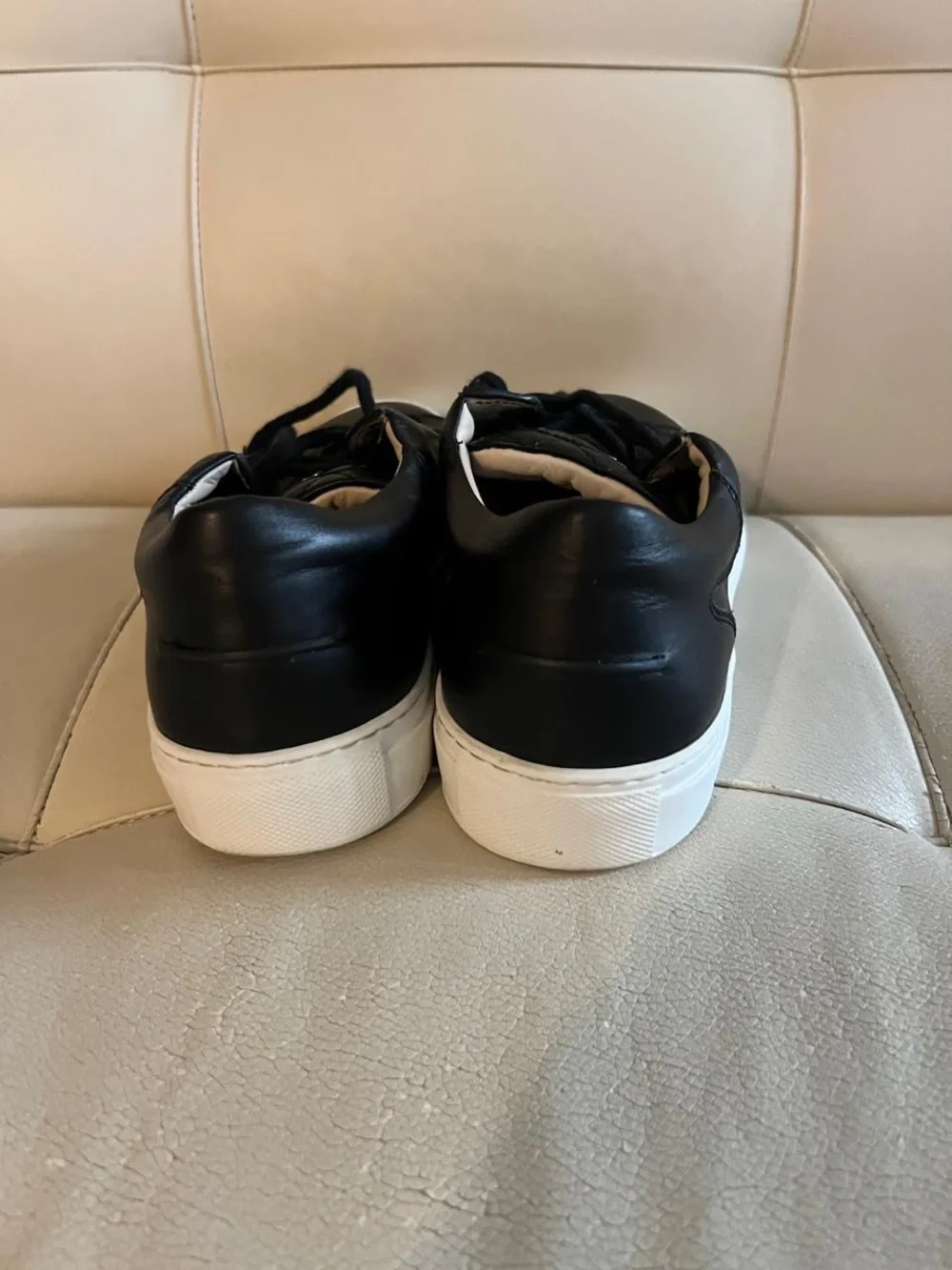 Crafted society comfortable black