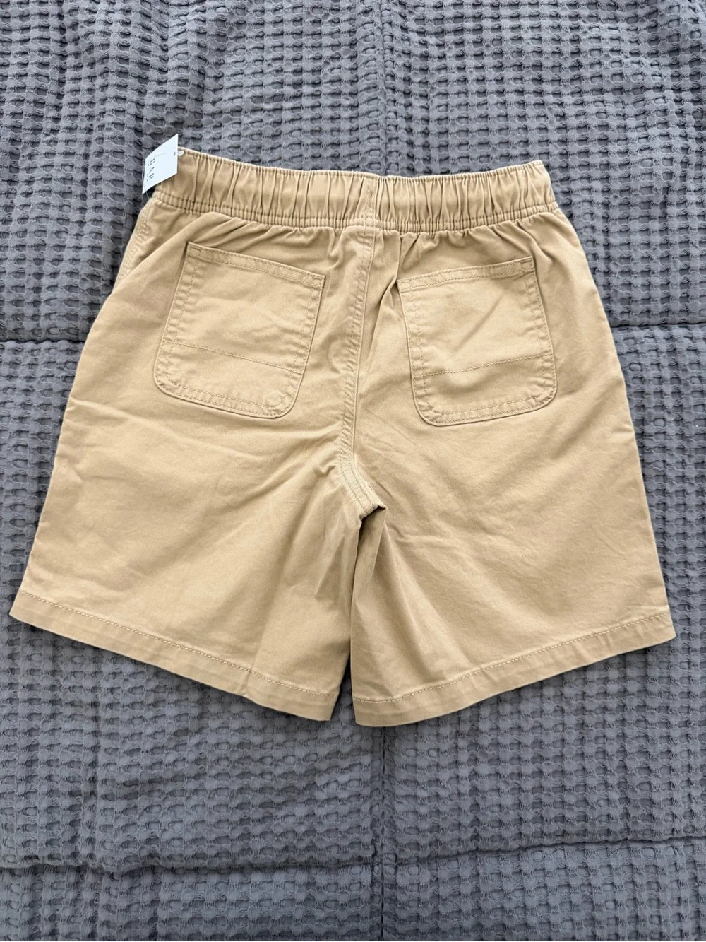 GAP classic tan