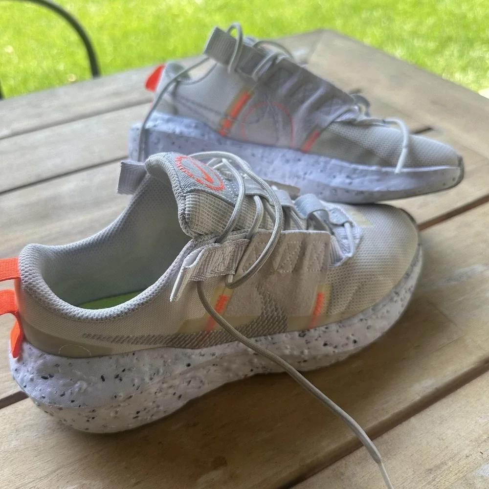Nike product pair