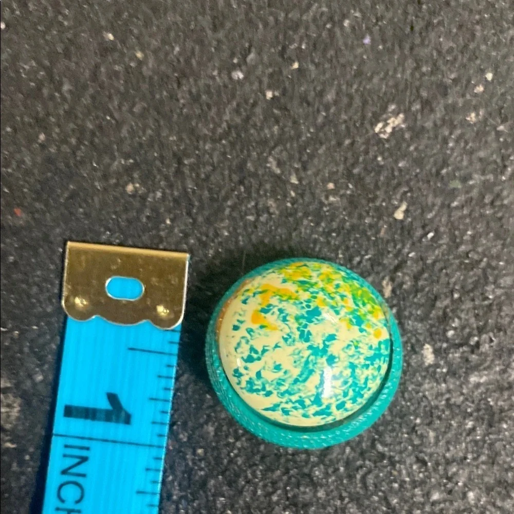 N/A stylish button