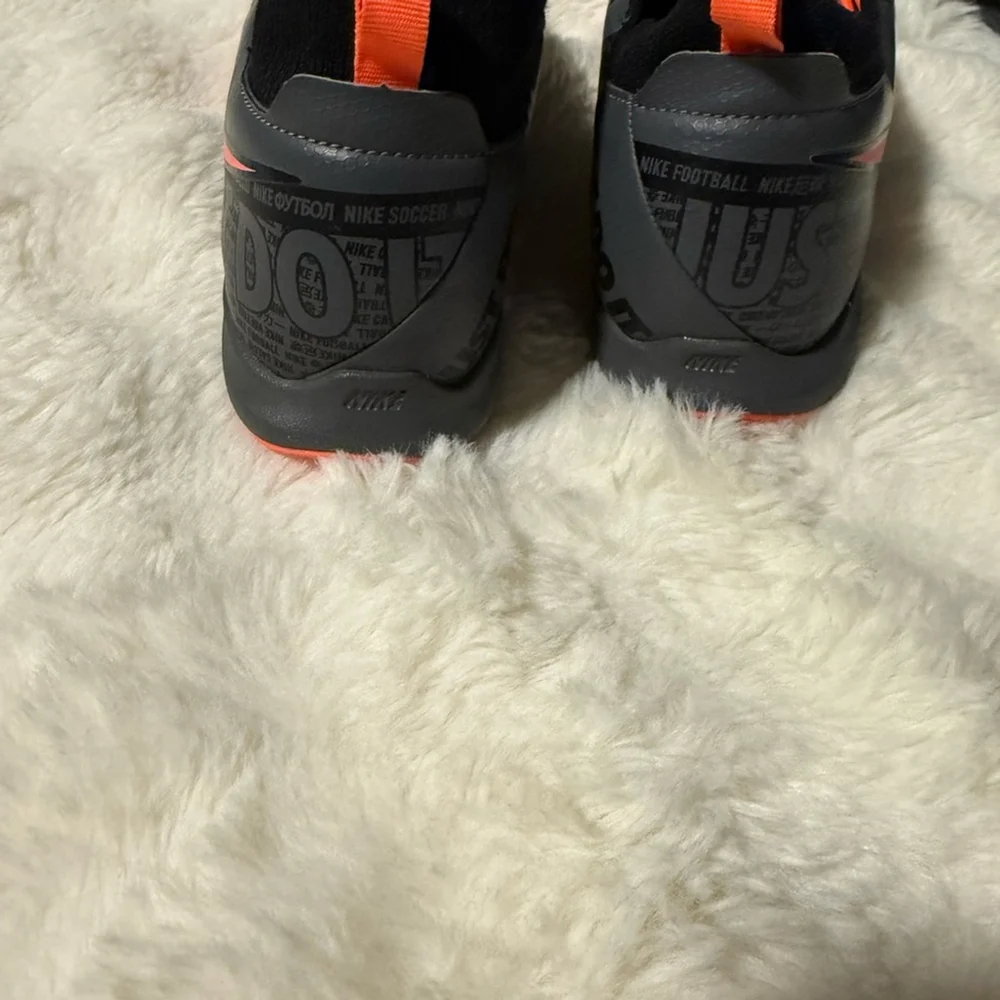 Nike like new