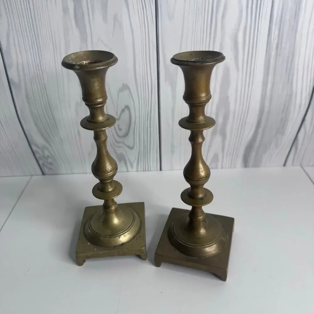 None and/or Unknown vintage pair