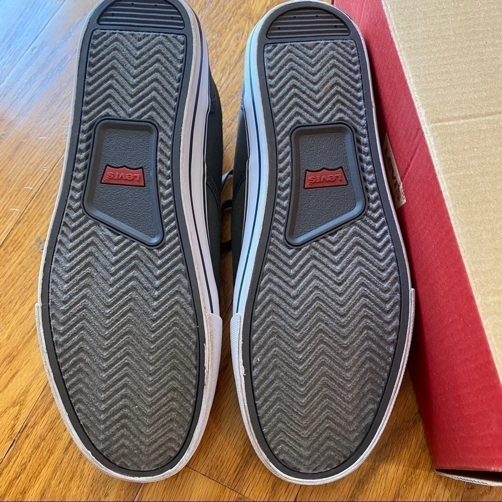 Levis nwt box