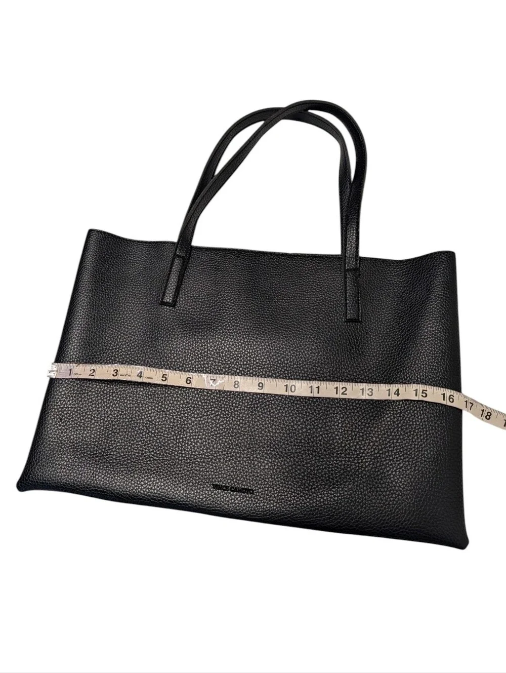 Vince Camuto great pre