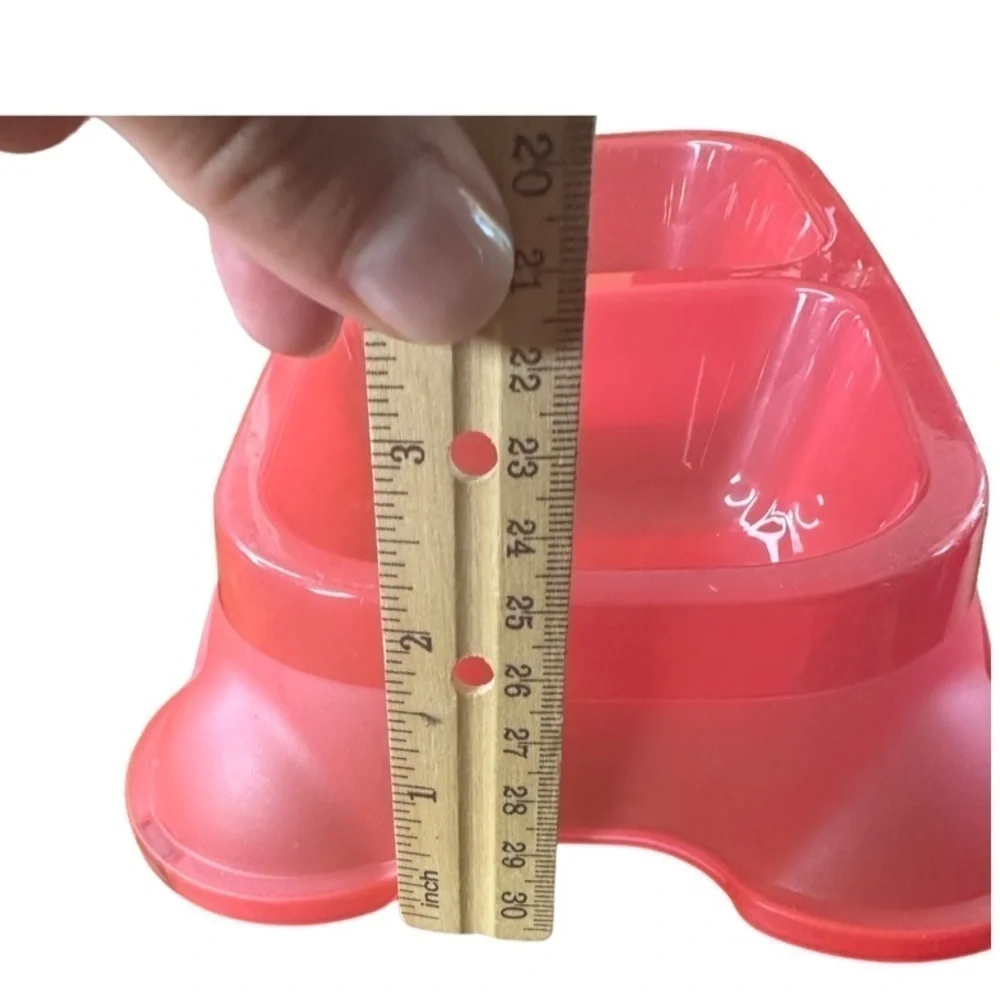 N/A pink plastic
