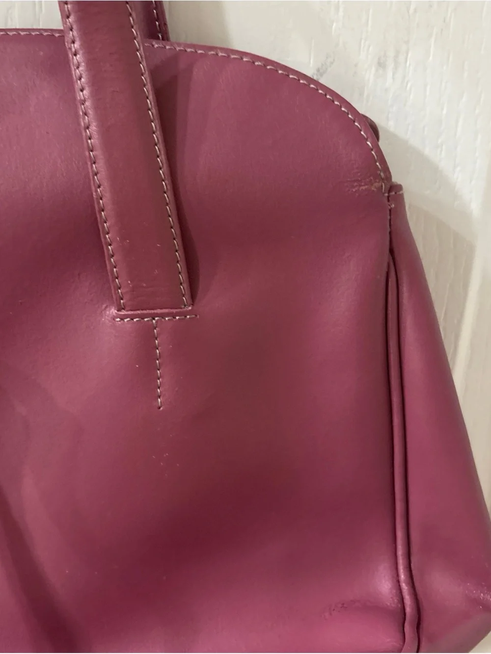 VOGLIA EQUIPAGE PARIS Genuine Leather Pink Handbag Purse NWT BA101 251 2005