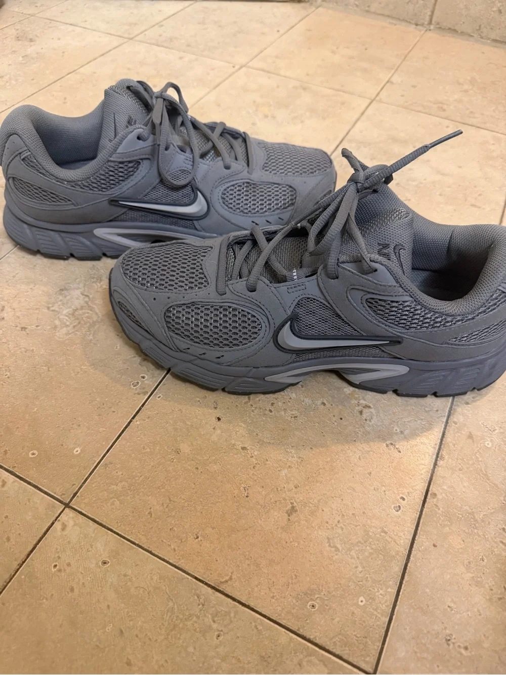 Nike men’s athletic