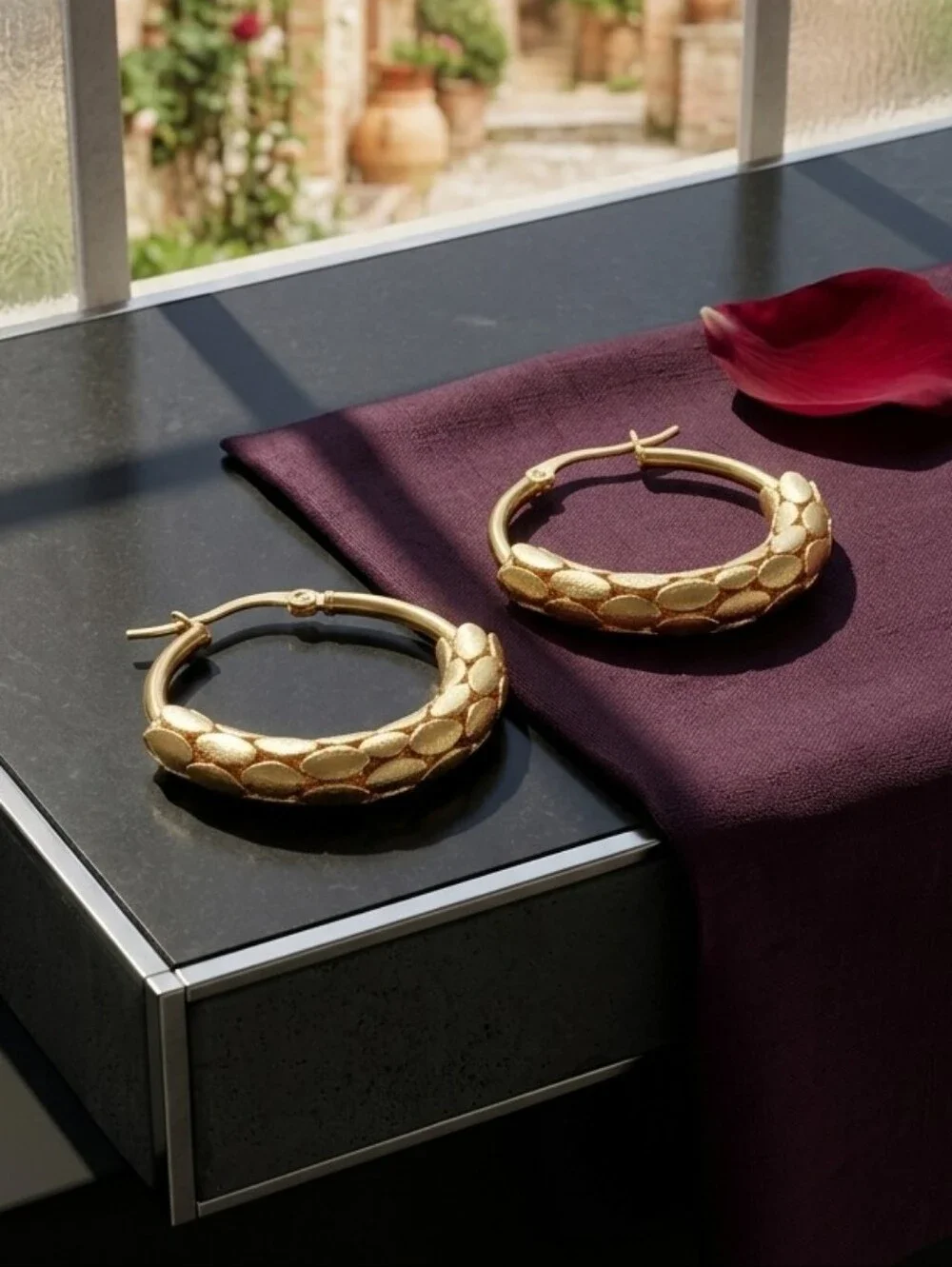 NKULTD material 18k