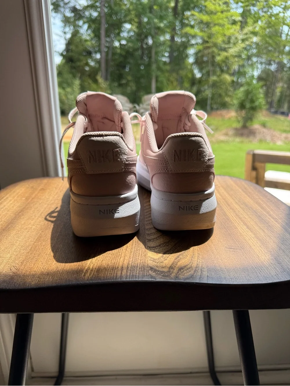 Nike low top