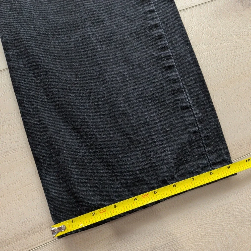 Levis no holes