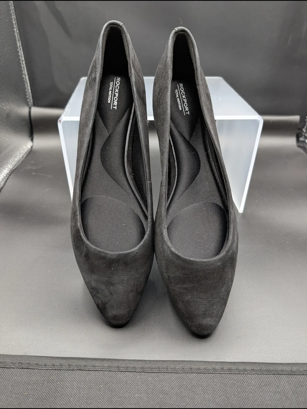 Rockport classic pointed