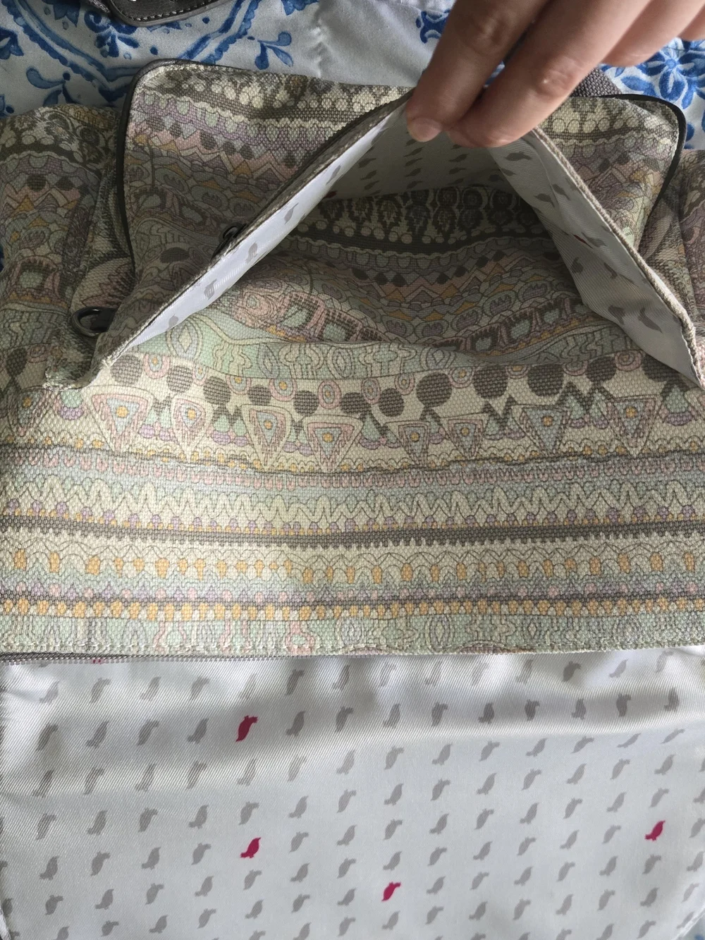 Sakroots crossbody backpack