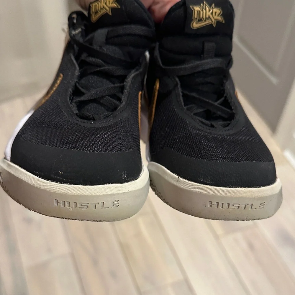 Nike lightweight low