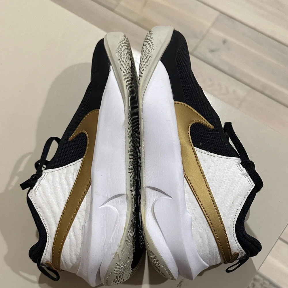 Nike lightweight low