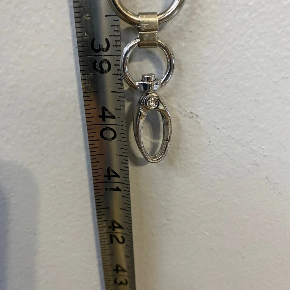 unbranded polished silver