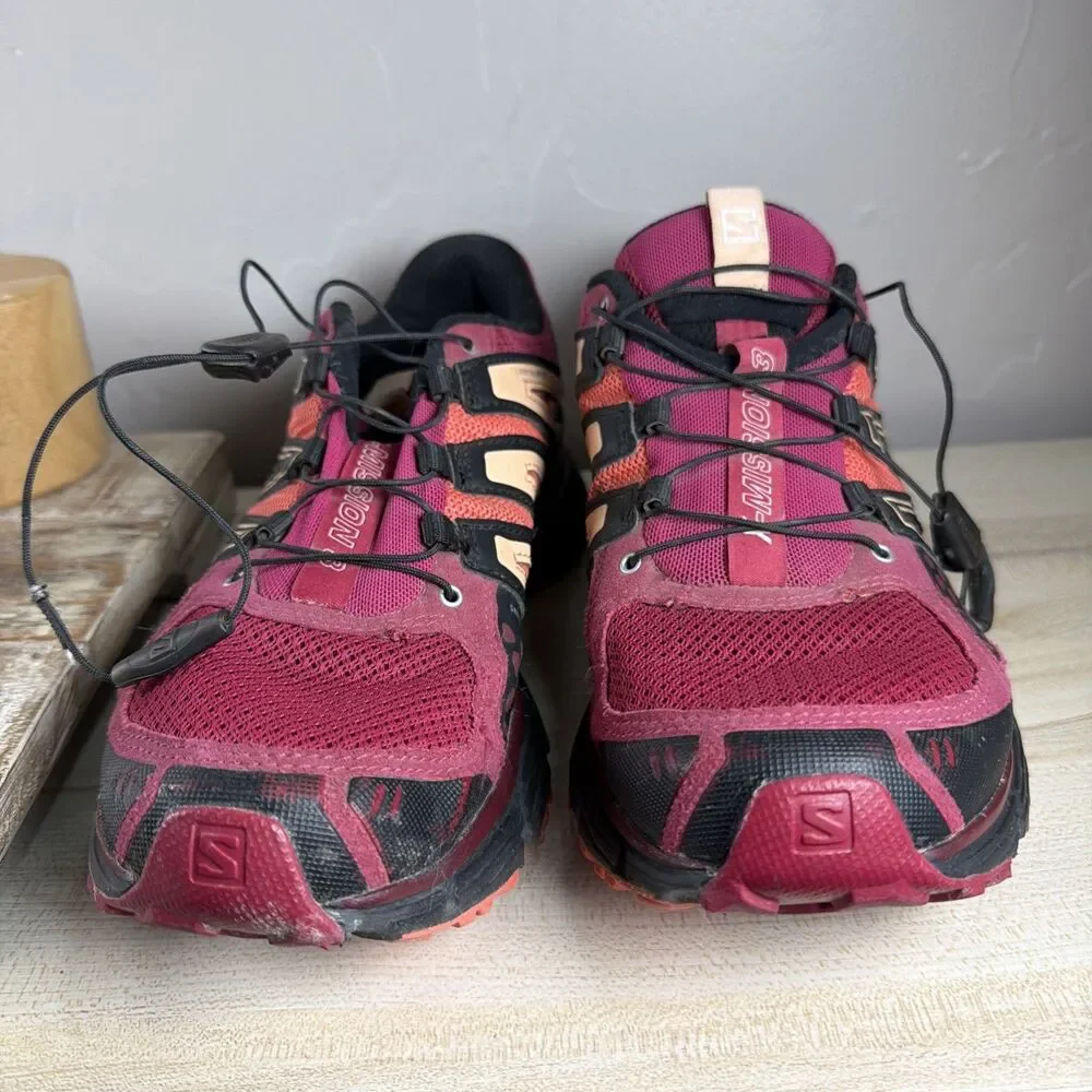 Salomon mission women