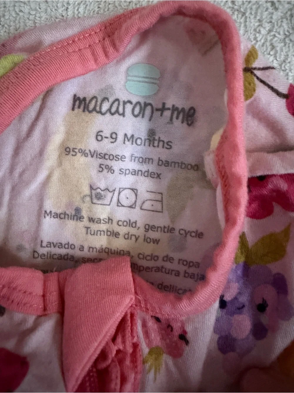 Macaron and me both like