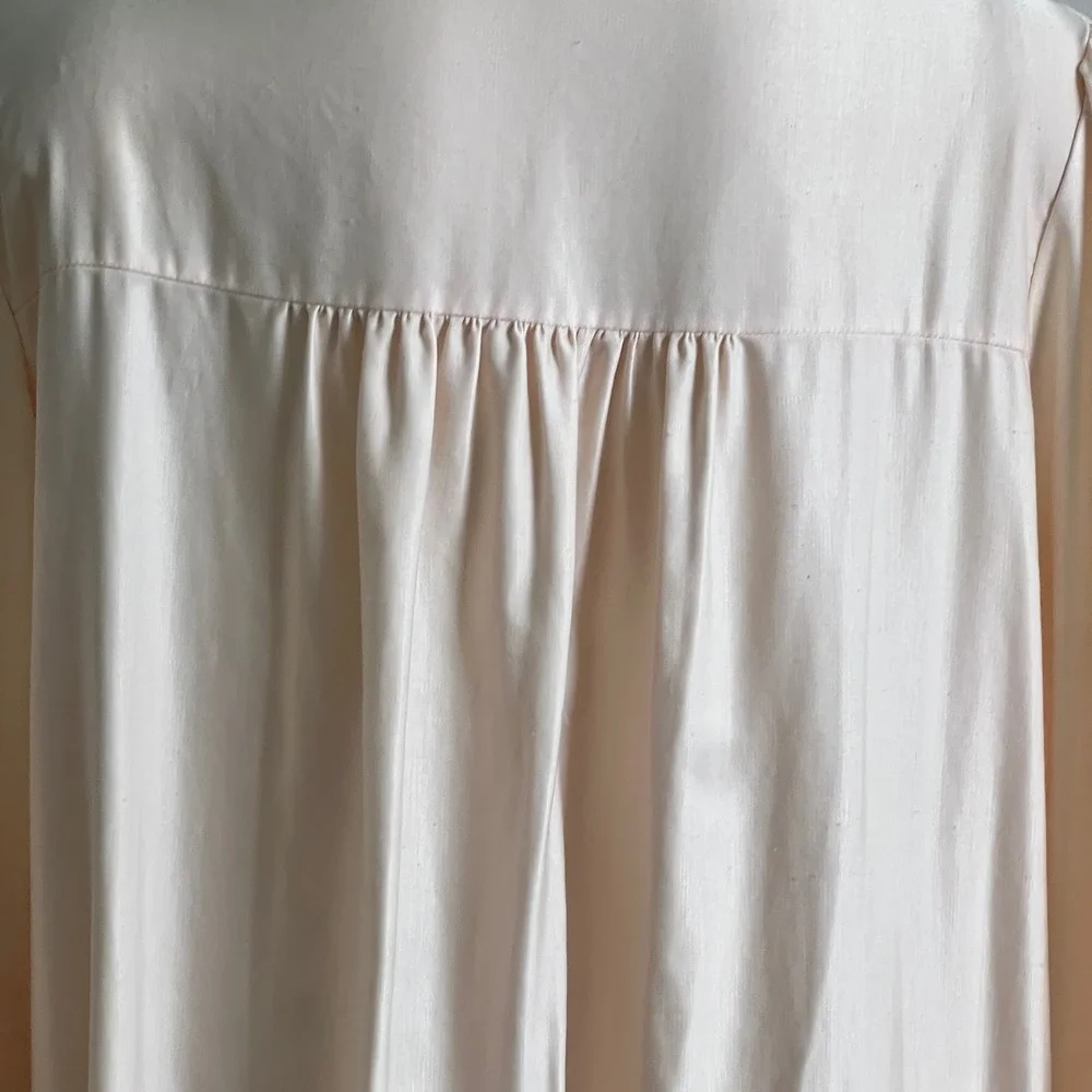 Lady Barbizon type gown