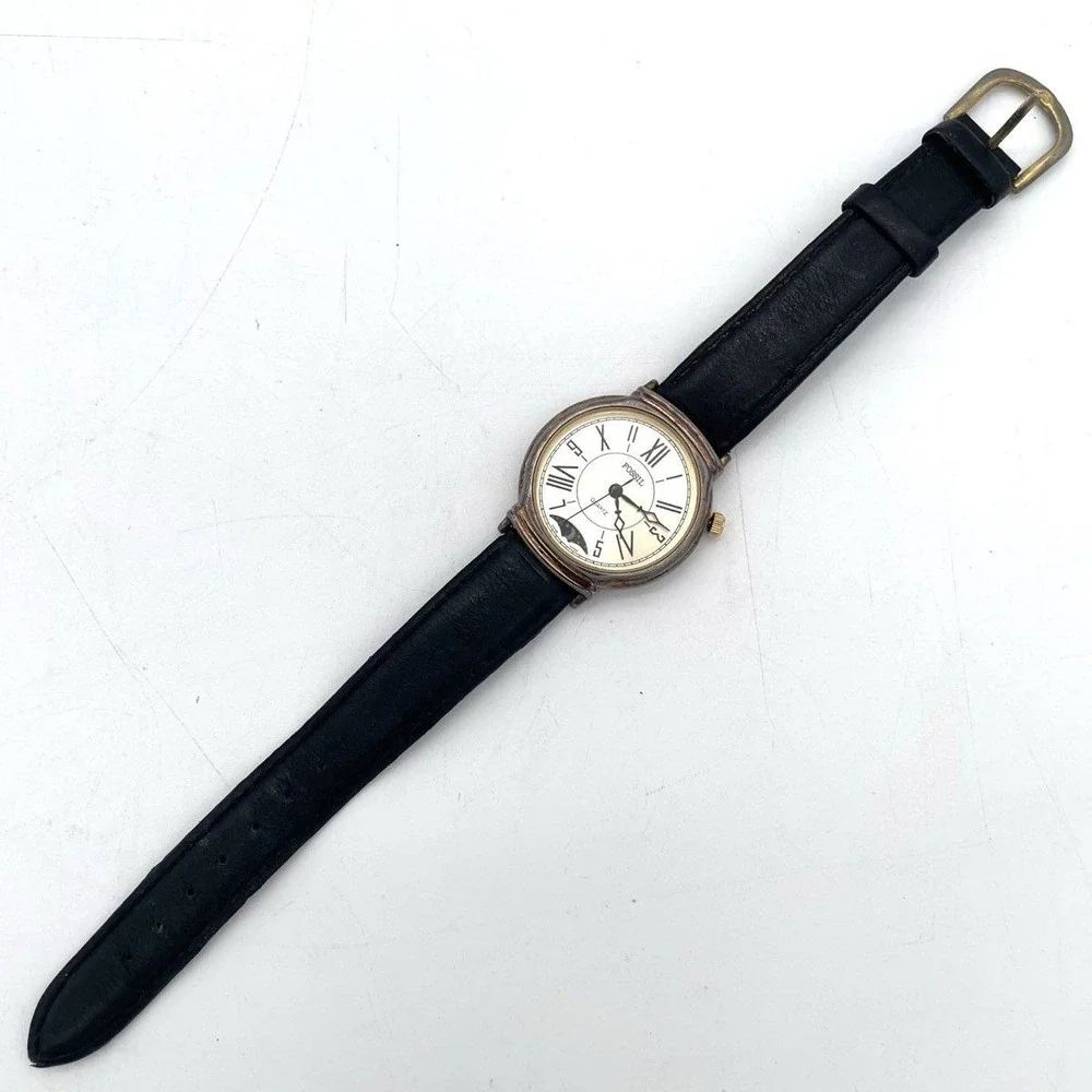 Fossil vintage moon