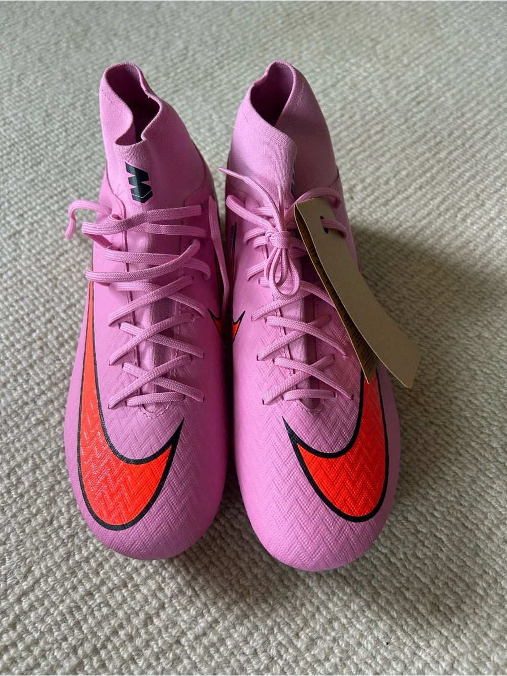 Nike bold pink
