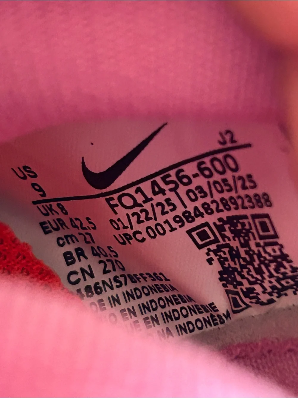 Nike bold pink