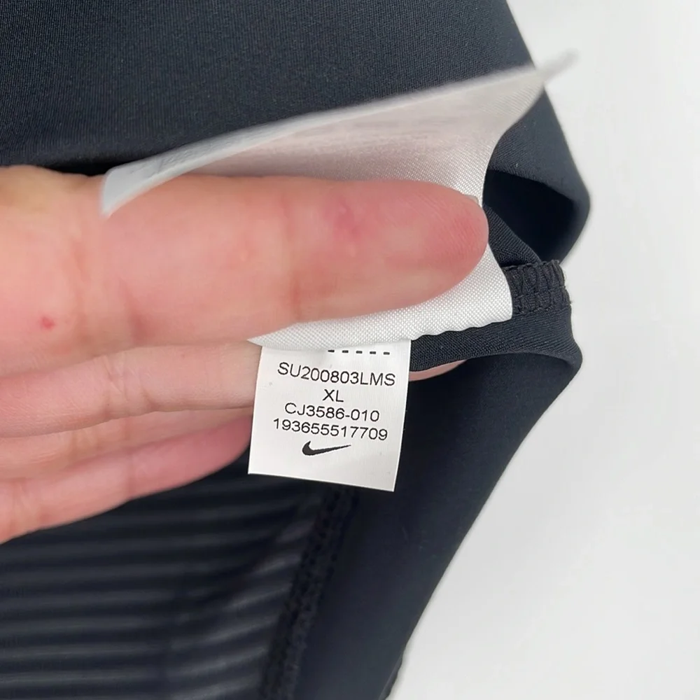 Nike nwt size