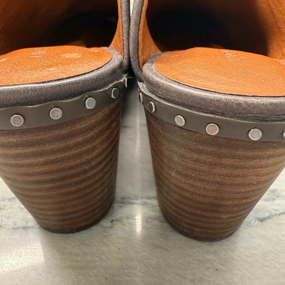 Lucky Brand sleek gray