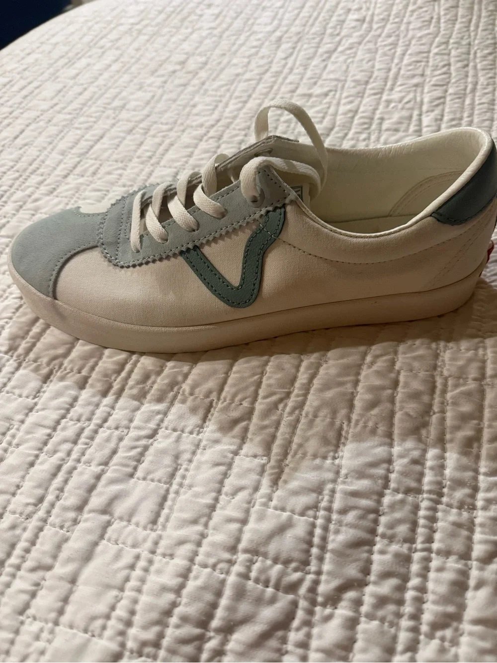 Vans men’s women’s