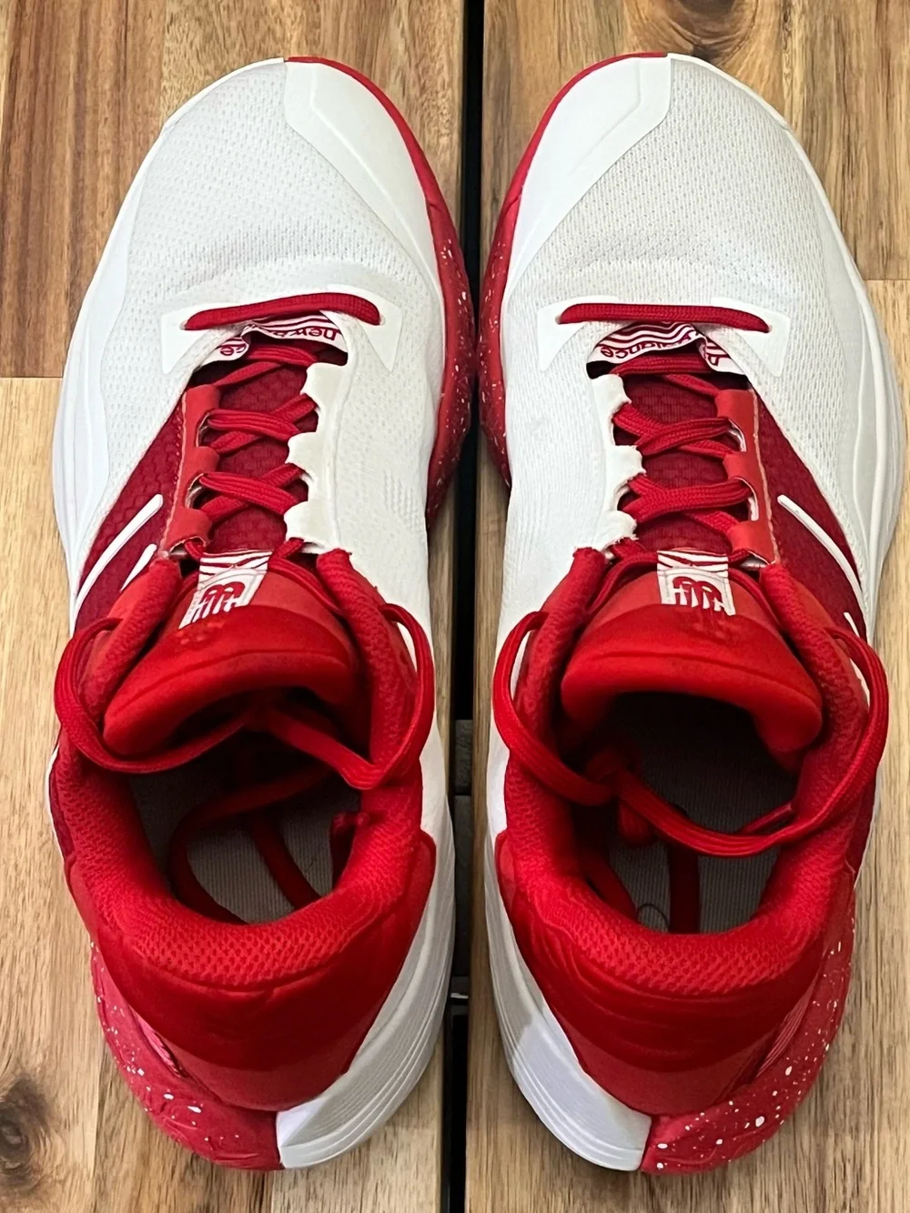 New Balance men’s women’s