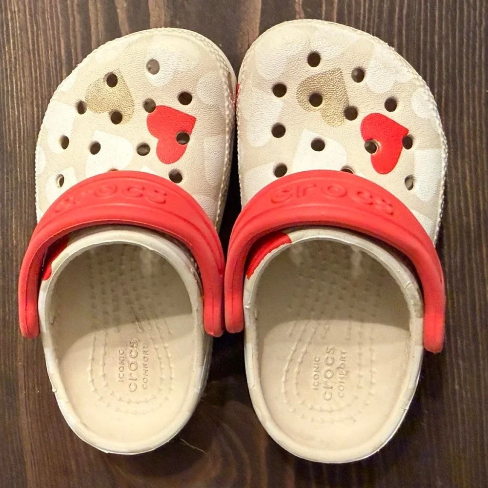 N/A classic crocs
