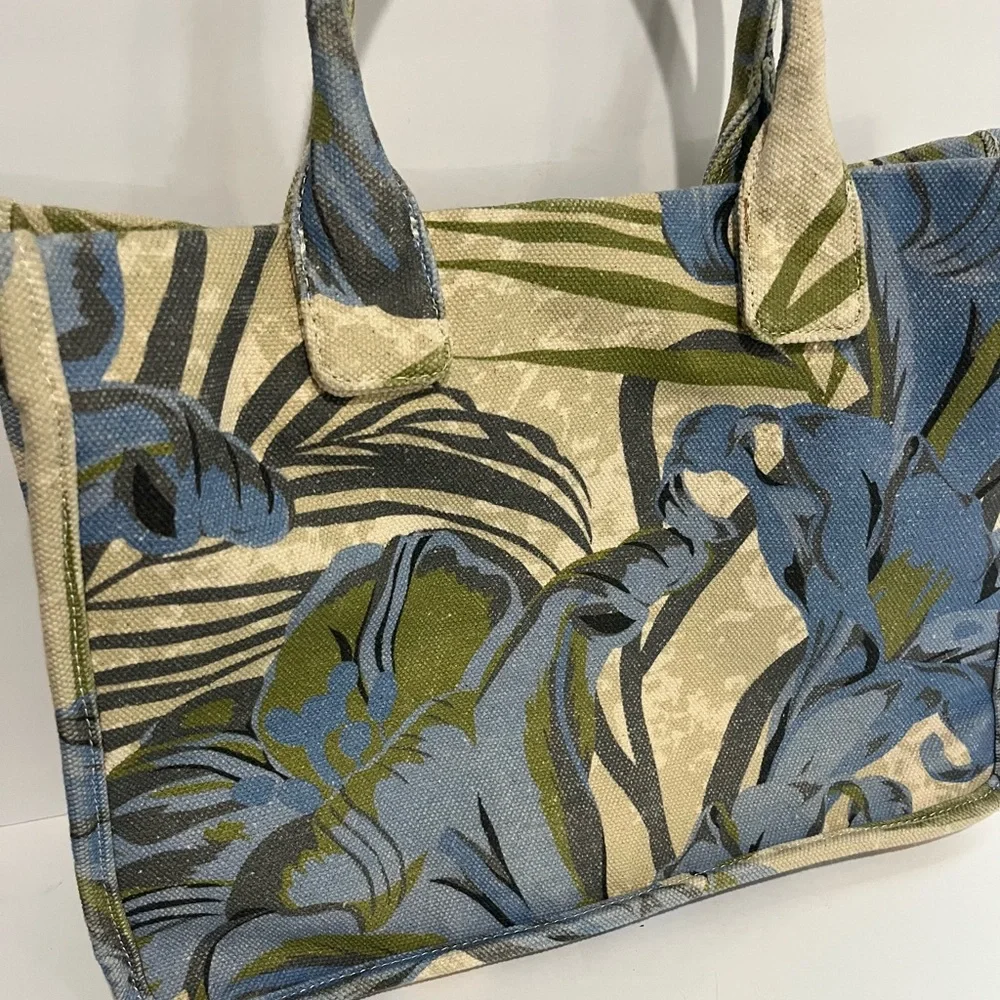 unbranded canvas tote