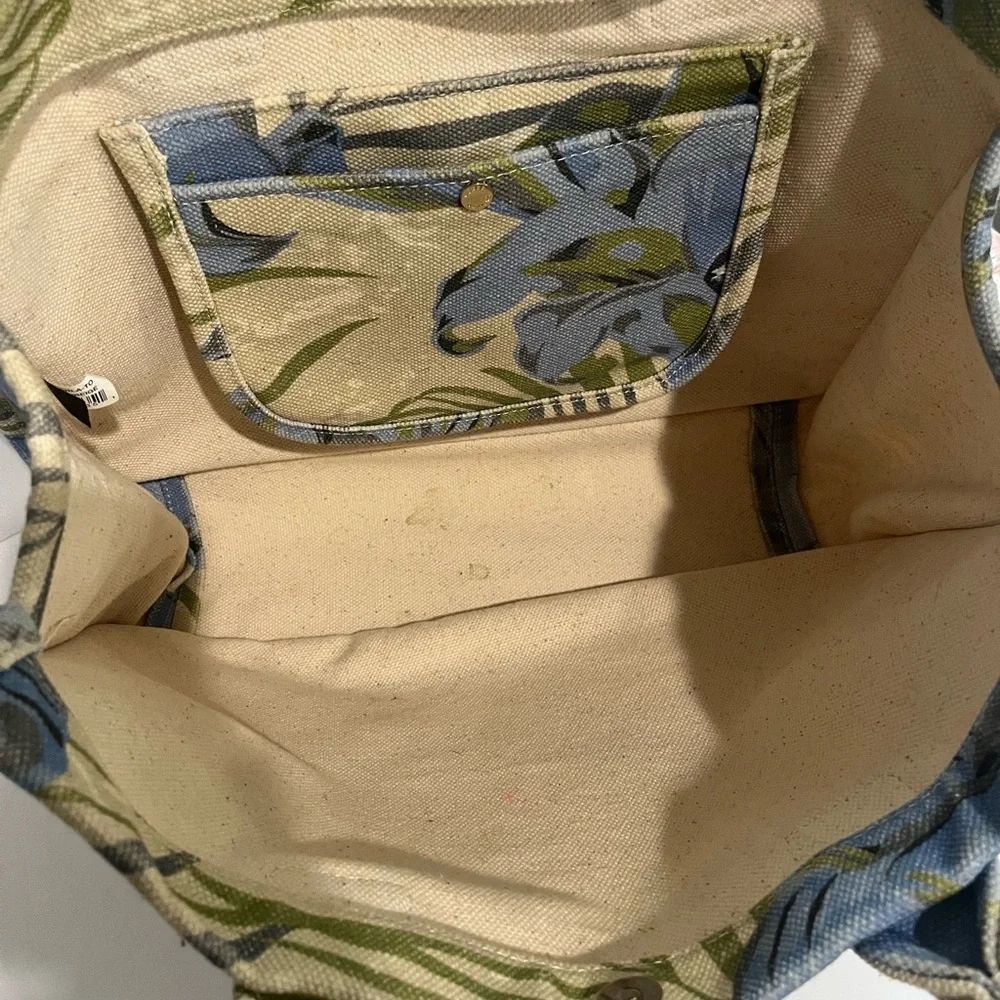 unbranded canvas tote
