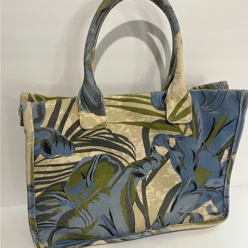 unbranded canvas tote