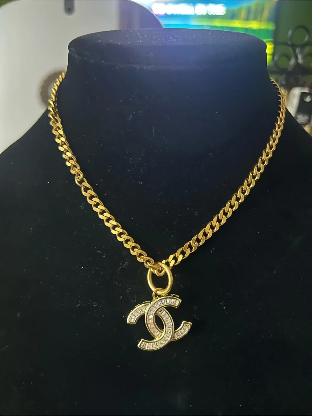 The Unbranded Brand polished gold